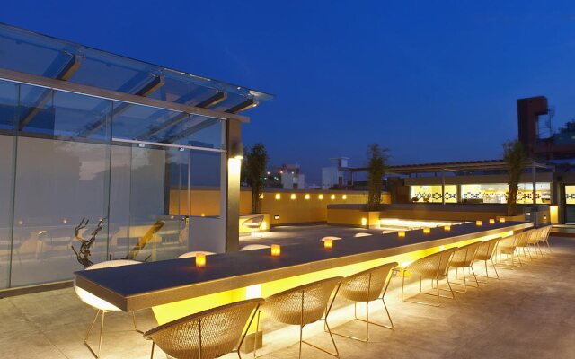 Colombo Court Hotel & Spa Resort