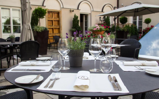 Mamaison Le Regina Boutique Hotel