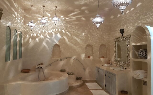 Palais Villa Talaa Resort