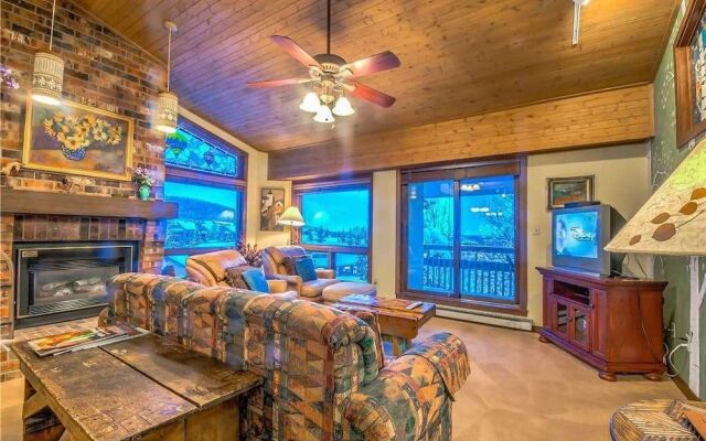 Dulany At Gondola 402