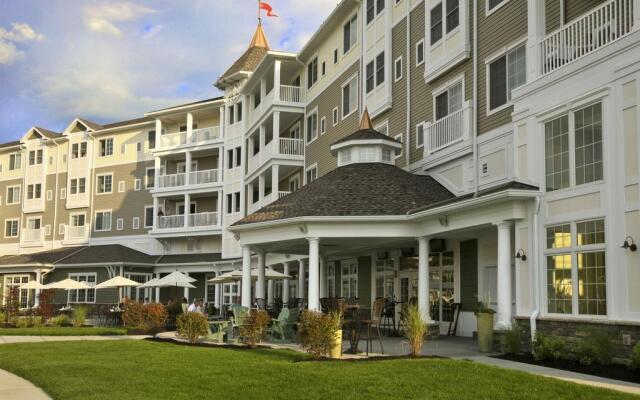 Watkins Glen Harbor Hotel