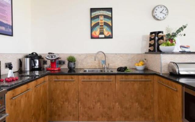 5 The Vista, Newquay