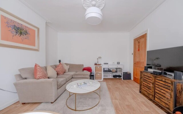 Lovely 1 Bedroom Self-contained Flat in Greenwich
