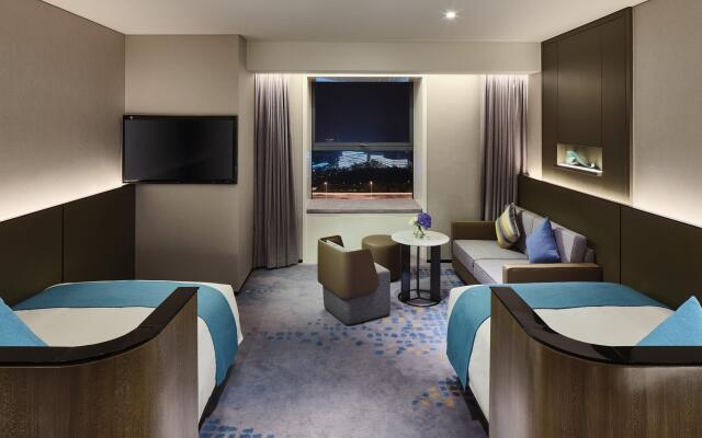 Crowne Plaza Wuhan Development Zone by IHG