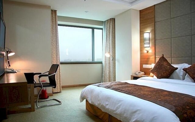 Maxcourt Hotel