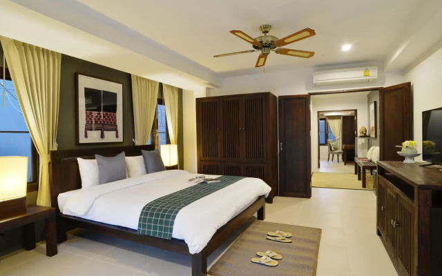 The Quarter Hotel
