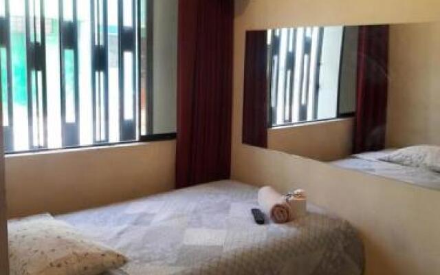 Hostal Kmr