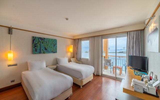 Kefaluka Resort