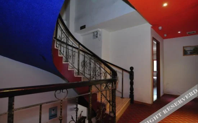 Youjia Business Hotel(宁波优家商务宾馆)