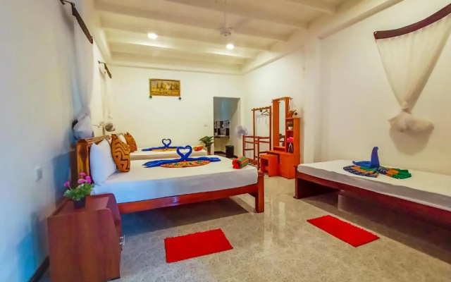 Sigiri Tarushan Home Stay
