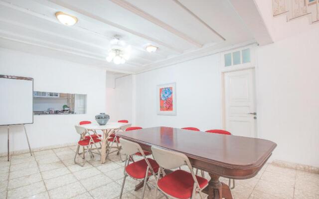 Capital O 332 Residence G17 Kemang