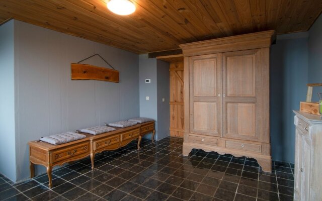 Wonderful Holiday Home in Gouvy with Hot Tub