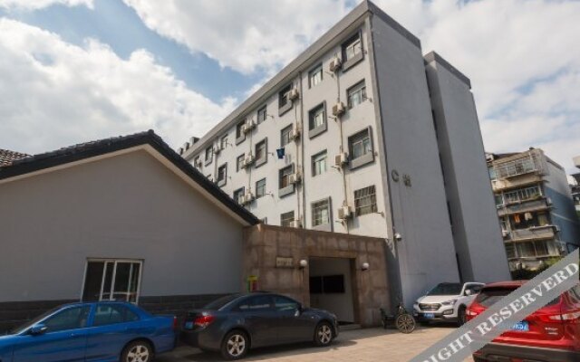 Zhejiang Telecom Training Center Hotel