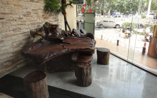 Zhonghui Fashion Hotel Maoming