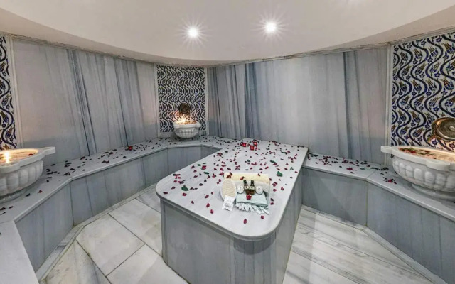 Pera Center Hotel