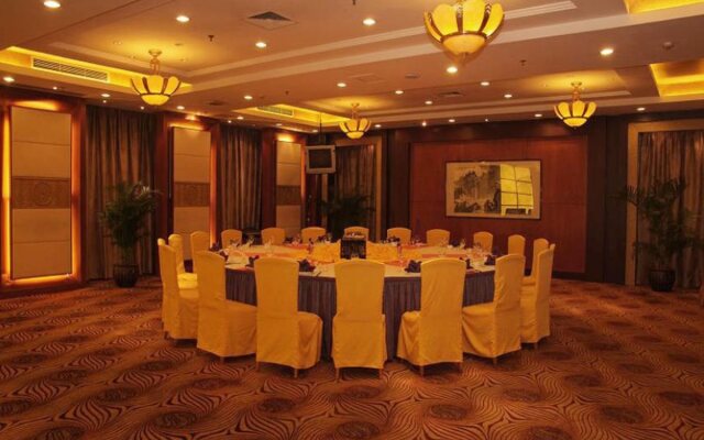 Maochen New Century Hotel