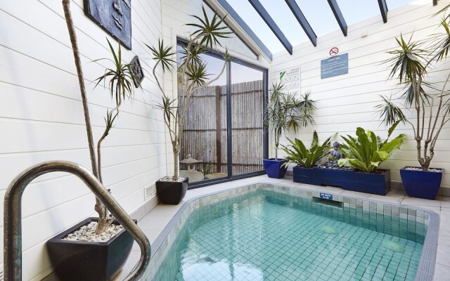 Whitecliffs Beach Resort