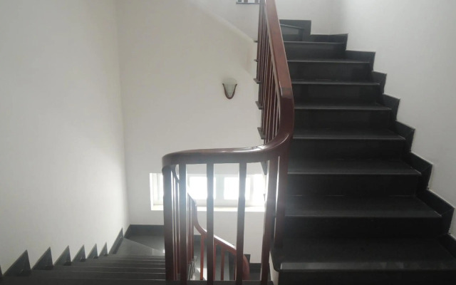 Mango Tree Serviced Apartment