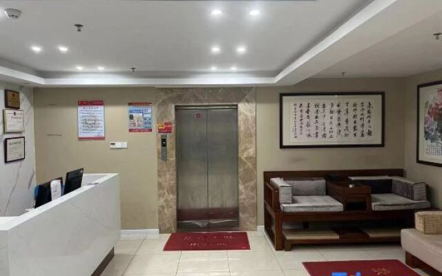 The Sunshine Star Apartment Hotel