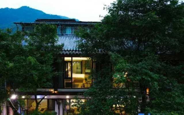 Qingcheng Houshan Taizhuang Private Tang Homestay