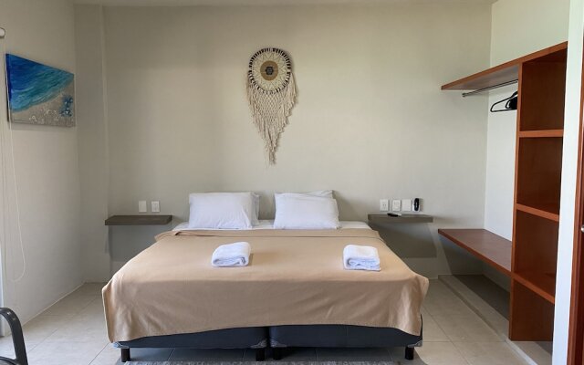 Cuxos Hotel Beachfront