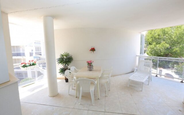 Apartamento Vista a la Piscina Para 6 Personas en Miami Playa