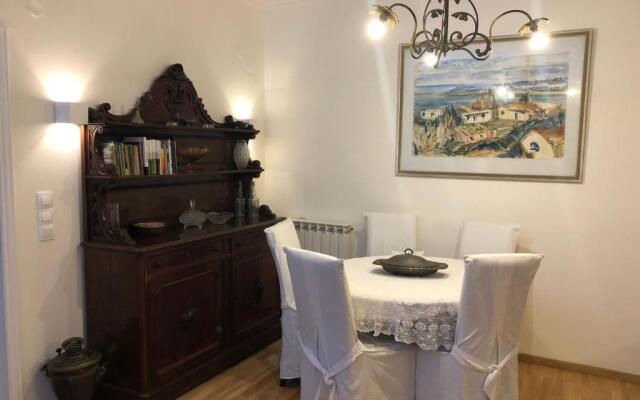Classy lux apt w/ sea view, garden, parking