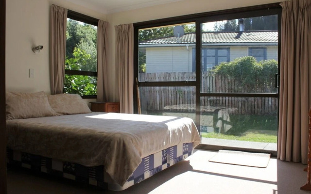 66 Conical Hill Road