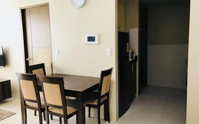 One Palmtree - 2BR Across Airport