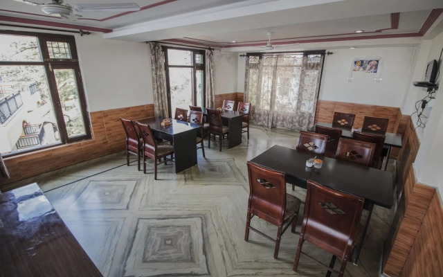 Utsang Guest House