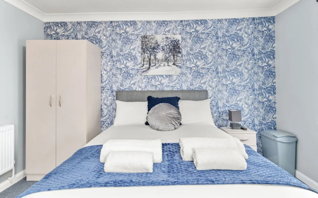 Town House Rooms