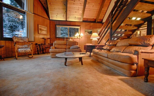 372 Rim Drive - 3 Br Home