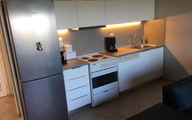 Athens windsurfing, Artemida Loutsa, Seaside Apartment