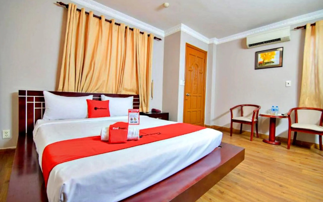 S79 Quynh Giang Airport Hotel