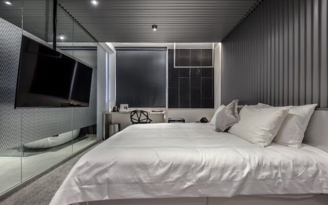 Reality Design Inn