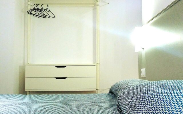 Hostal Drassanes