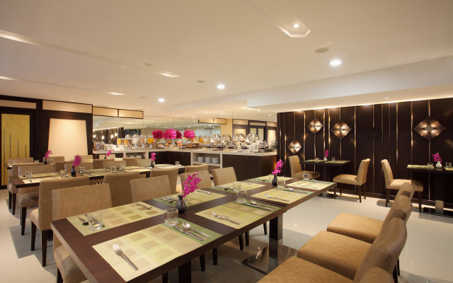 Chiva Bangkok Hotel (SHA Extra Plus)