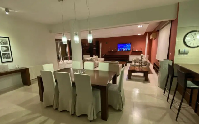 Hallmark Beach Apartment