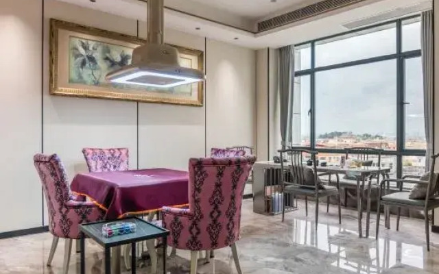 Starway Hotel (Zhongshan Ancient Town Haizhou Branch)