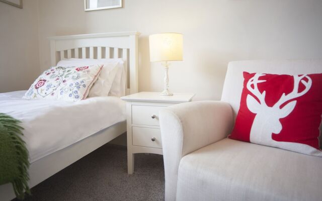 The Green Park Apartment