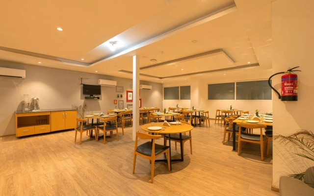 Hotel Grand Tashree