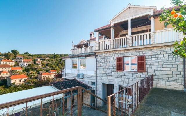 Awesome Apartment in Splitska With 2 Bedrooms and Wifi