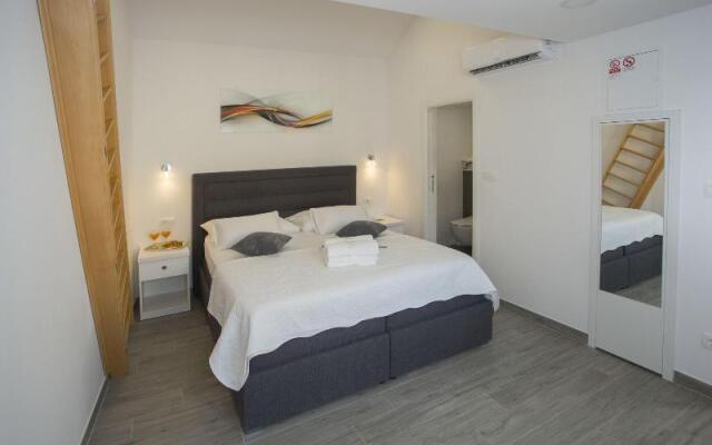 Central Old Town Rooms