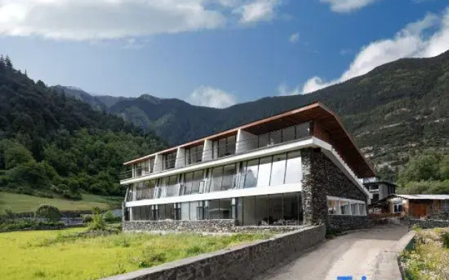 Yushan YUSA Yubeng Snow View Hotel