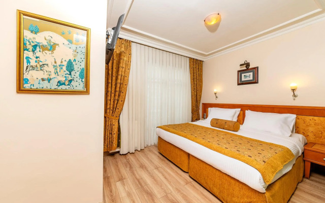 Latanya Park Resort