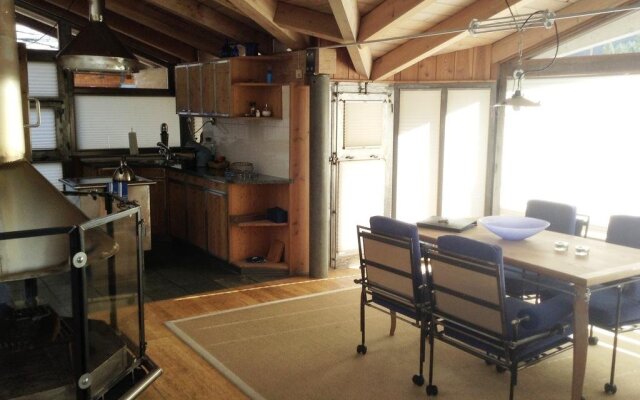 Backstage Hotel Serviced Apartments