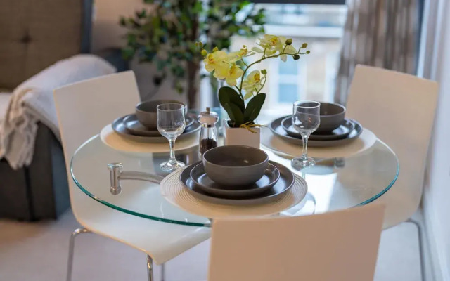 Windsor Luxury Studio Apartment