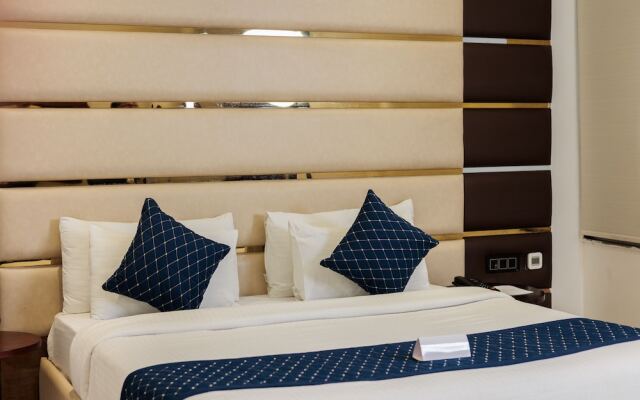 The Eliot Hotel & Banquet