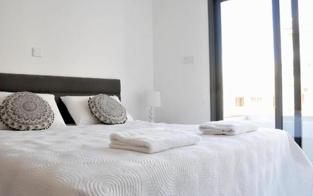 Zenobia Luxury City/Beach Apts No.1