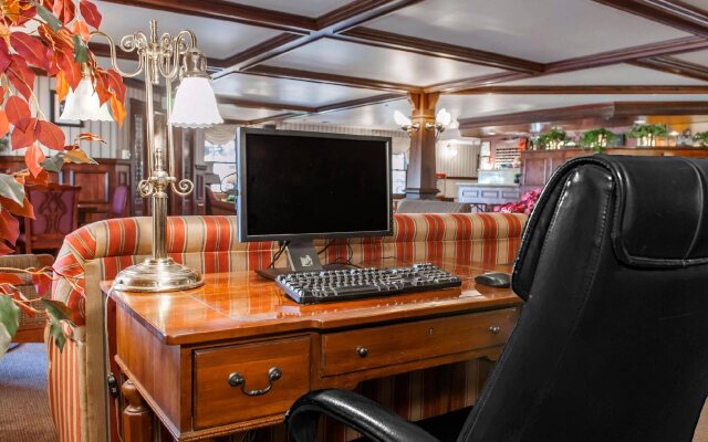 SureStay Plus Hotel by Best Western Auburn